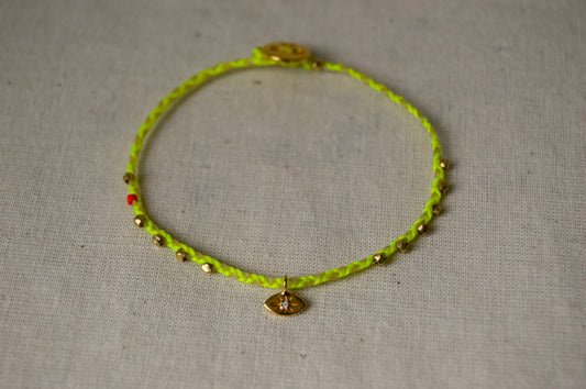 Easygoing Diamond Eye Charm Bracelet